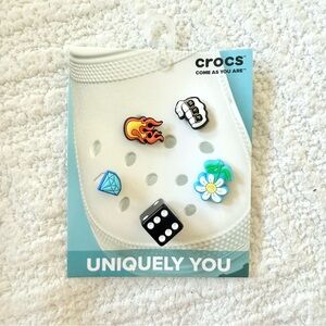 NWT Crocs Jibbitz Shoe Bogs Charms Fire Dice Daisy MVP (5)